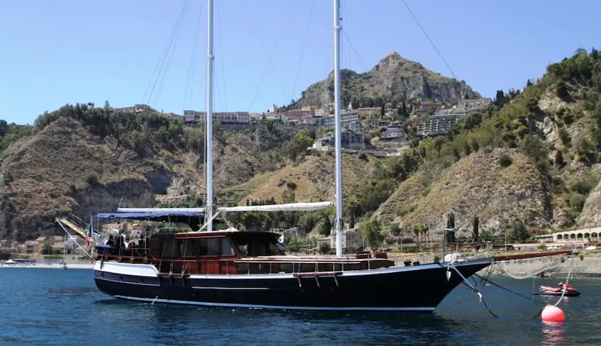 Boating holidays Holiday in Sicily -Hiking Taormina